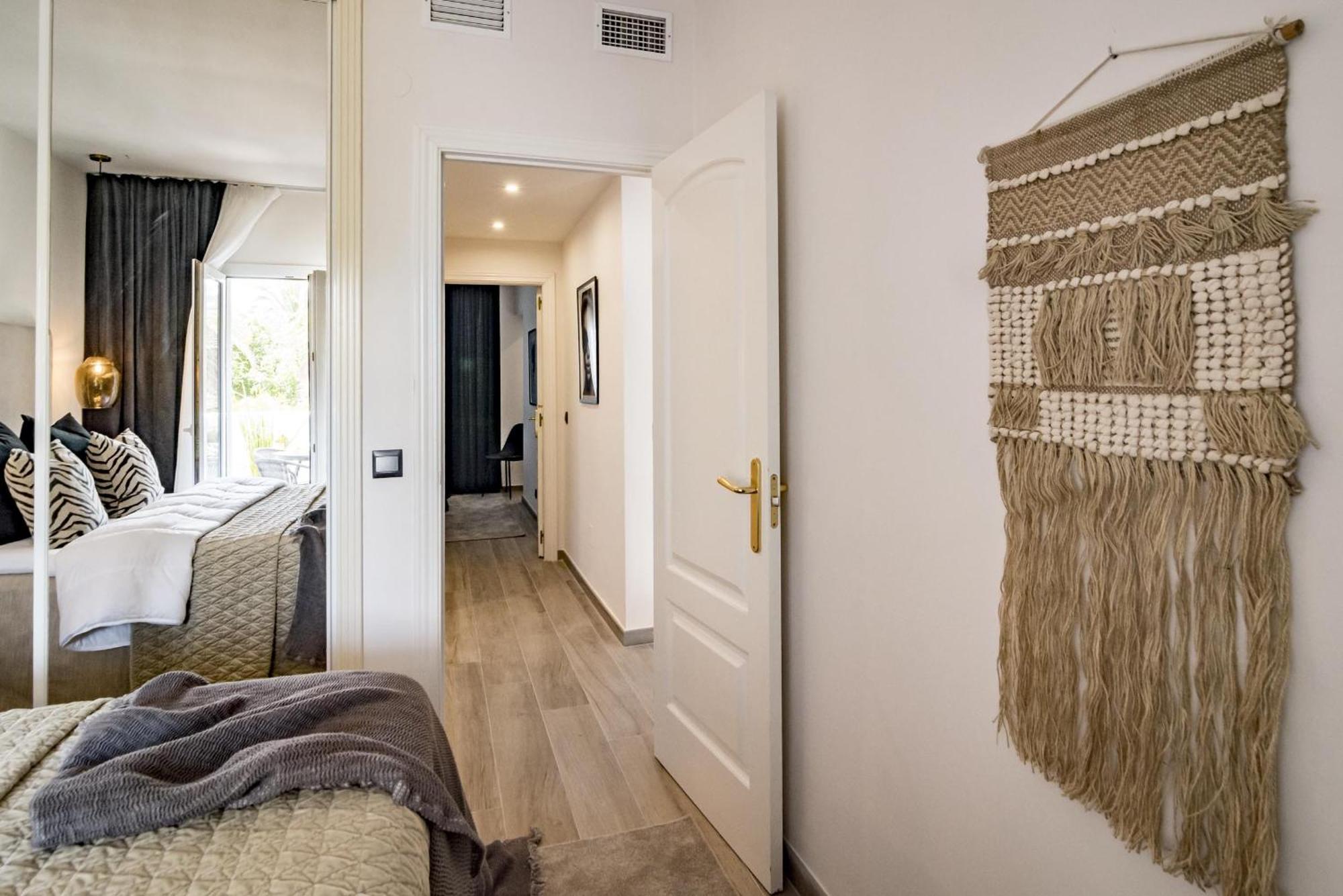 Appartamento Pr - Stunning Flat Front Line Puerto Banus